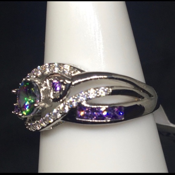 Gorgeous 925 Purple Green Topazs Hearts Infinity Lovers Ring - Picture 5 of 6